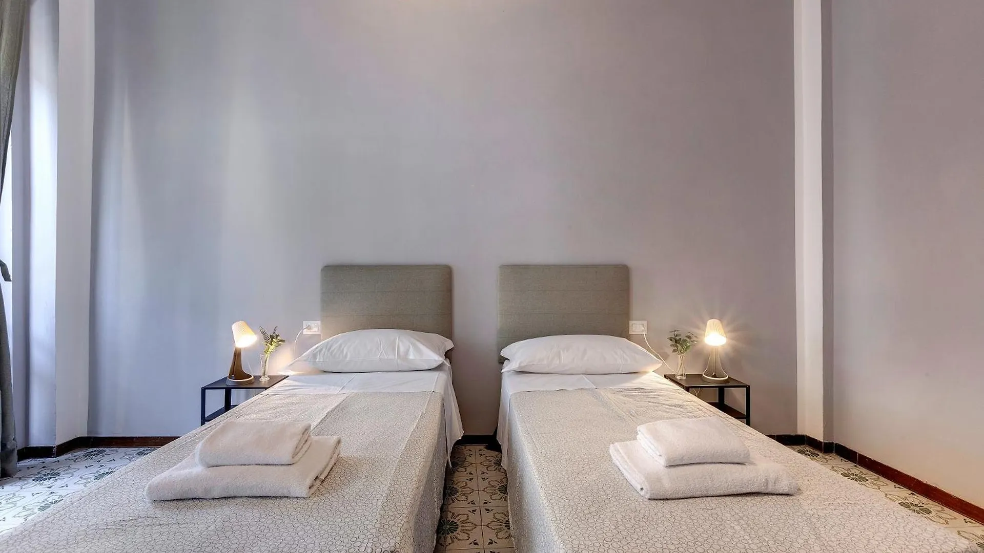Agnolo 73 I Piano Apartment Florence 0*,  Italy
